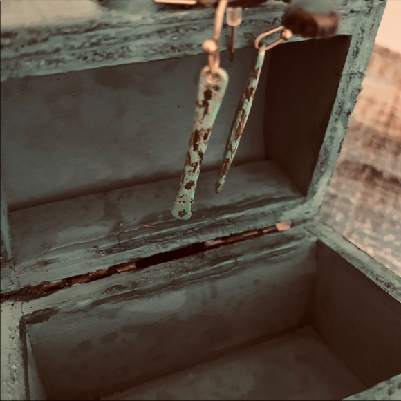 Last Pair Artisan Vintaged Patina Dangle Earrings - Picture 4 of 8